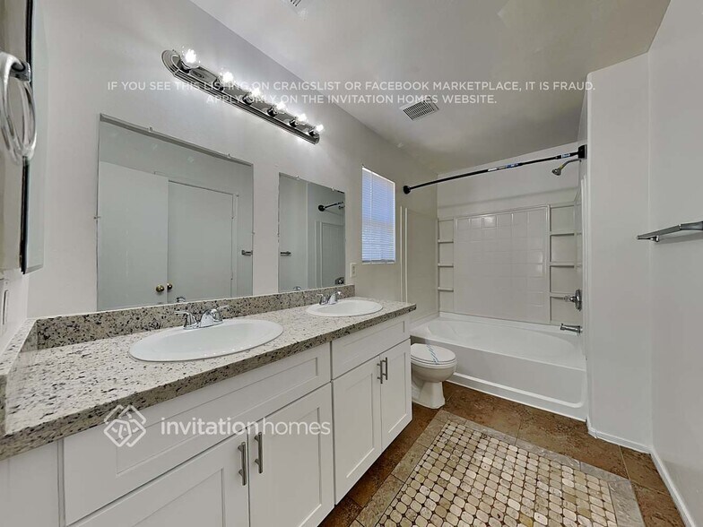 Building Photo - 3926 W Park St