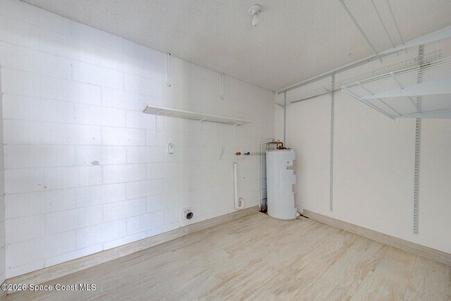 Building Photo - 2610 Via Napoli Ct