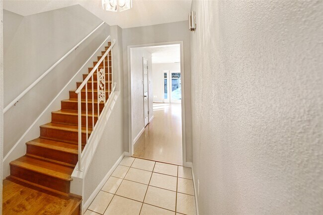 Building Photo - 14466 Misty Meadow Ln