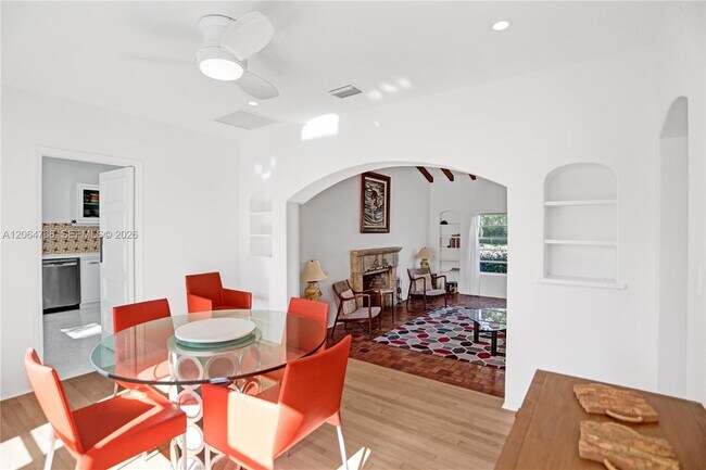 Building Photo - 2214 Segovia Cir