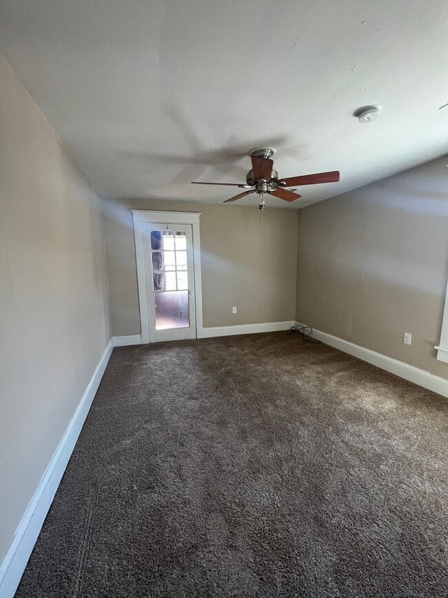 Building Photo - 119 Lee Avenue