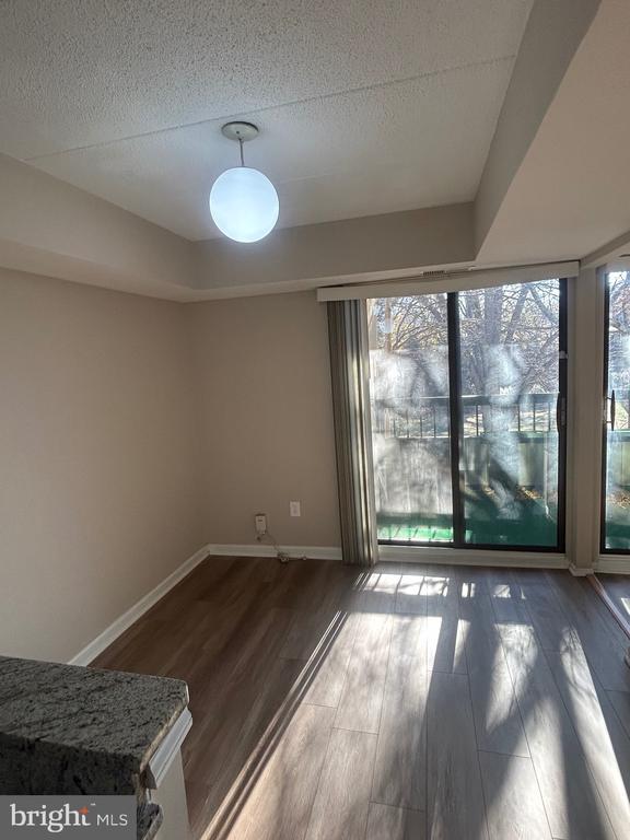 Building Photo - 5645 Harpers Farm Rd