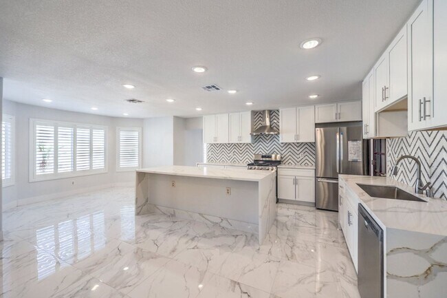 Building Photo - 3743 Lone Mesa Dr