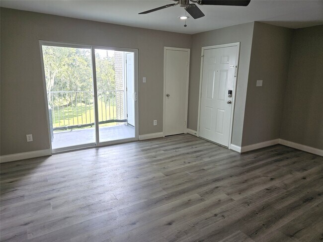 Building Photo - 18617 Egret Bay Blvd
