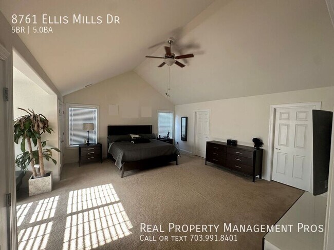 Building Photo - 8761 Ellis Mill Dr
