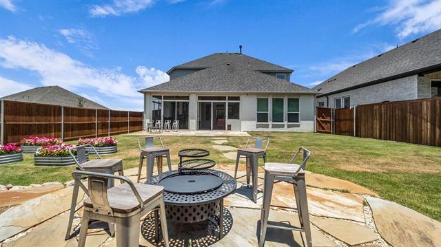 Building Photo - 157 S Oak Dr