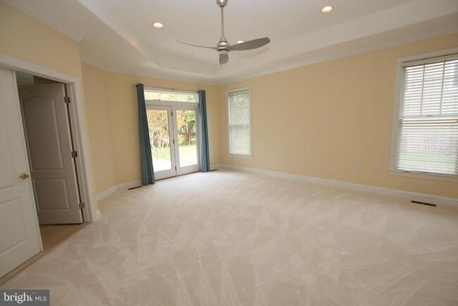 Building Photo - 3 Good Hope Ct