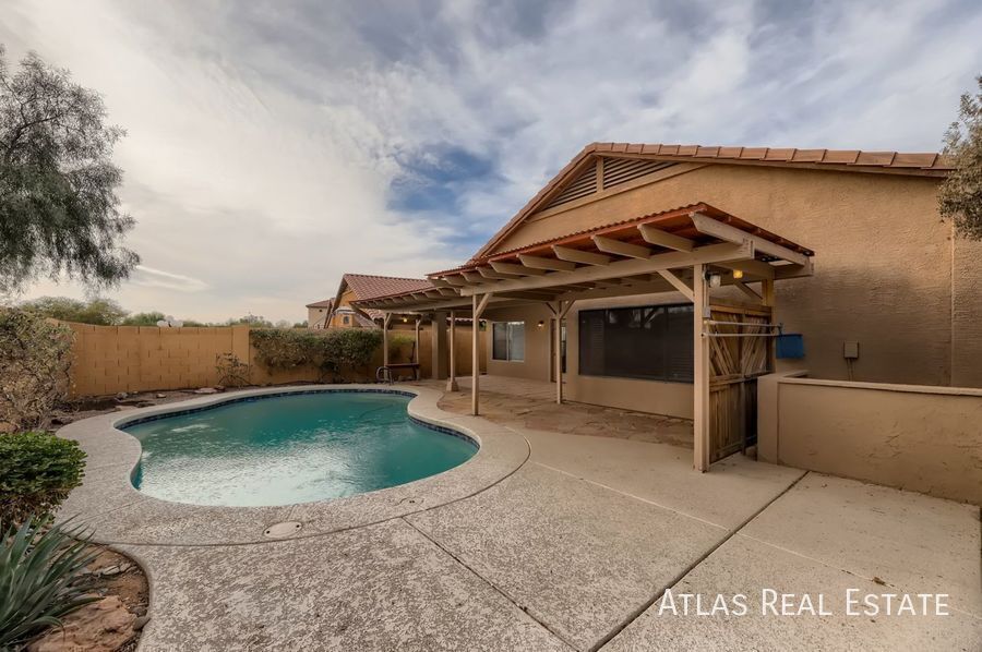 Building Photo - 5338 N Ormondo Way