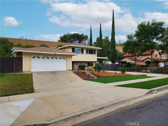 Primary Photo - 2523 Deerpark Dr