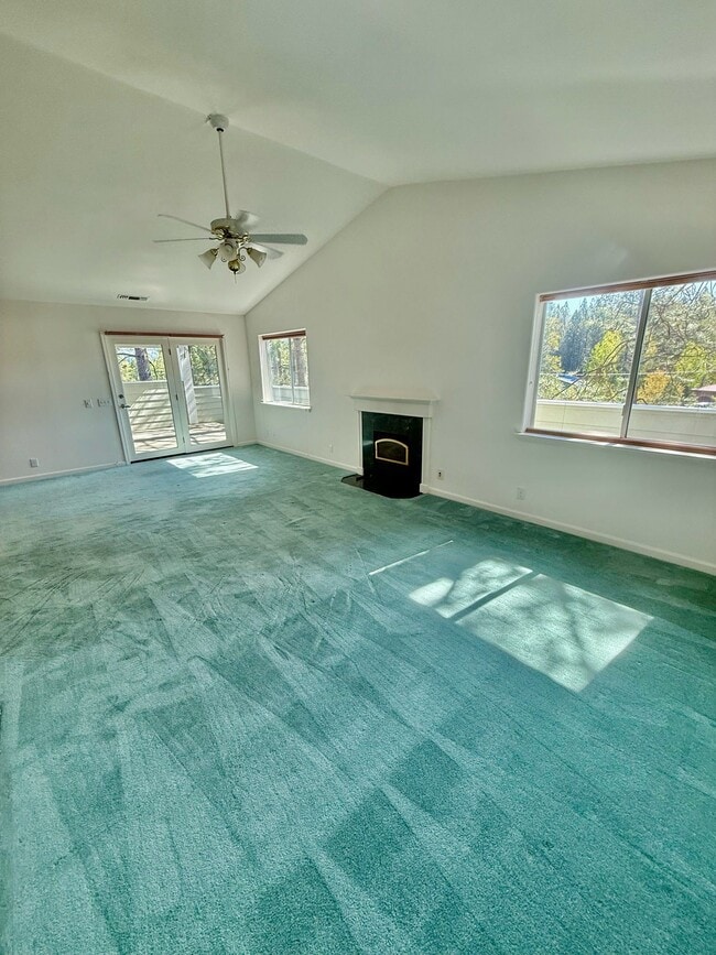 Building Photo - 133 Argall Way