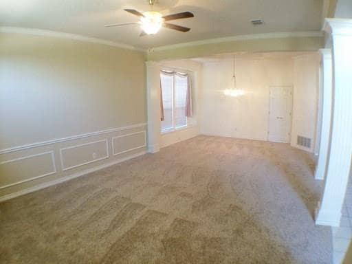 Building Photo - 2310 Crest Park Dr