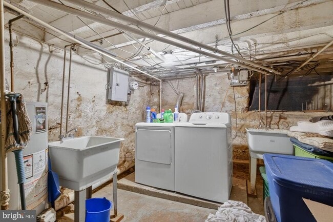 Building Photo - 1617 S Newkirk St