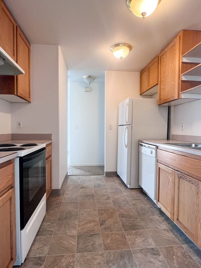 Building Photo - OWN190