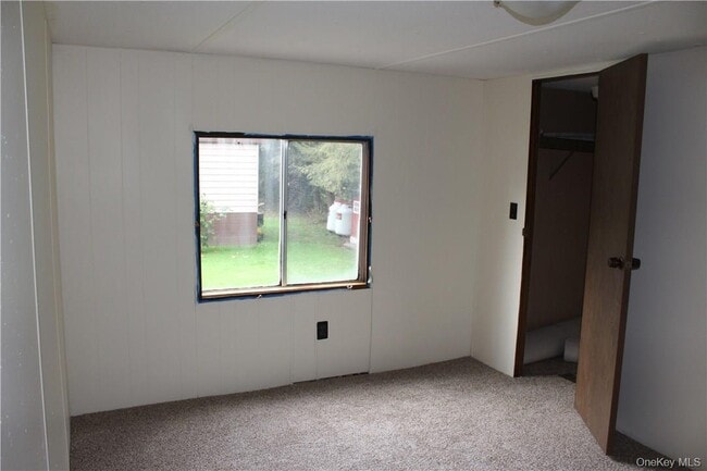 Building Photo - 16 Tanglewood Park Dr
