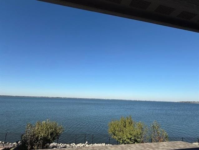 Building Photo - 18136 Lakefront Ct