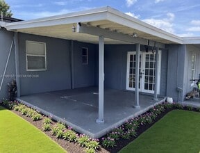 Building Photo - 1885 NE 53rd St