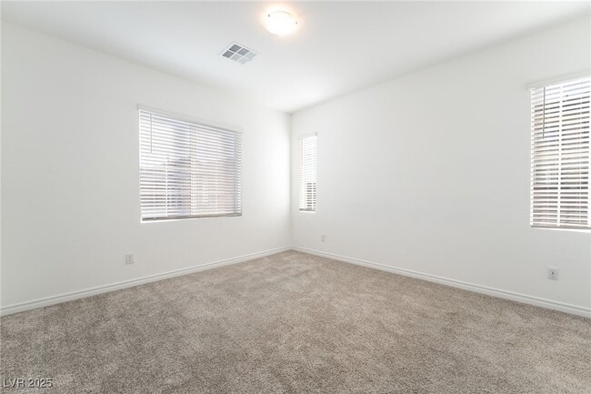 Building Photo - 20 Barbara Ln