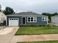 Building Photo - 1720 Rushmore St