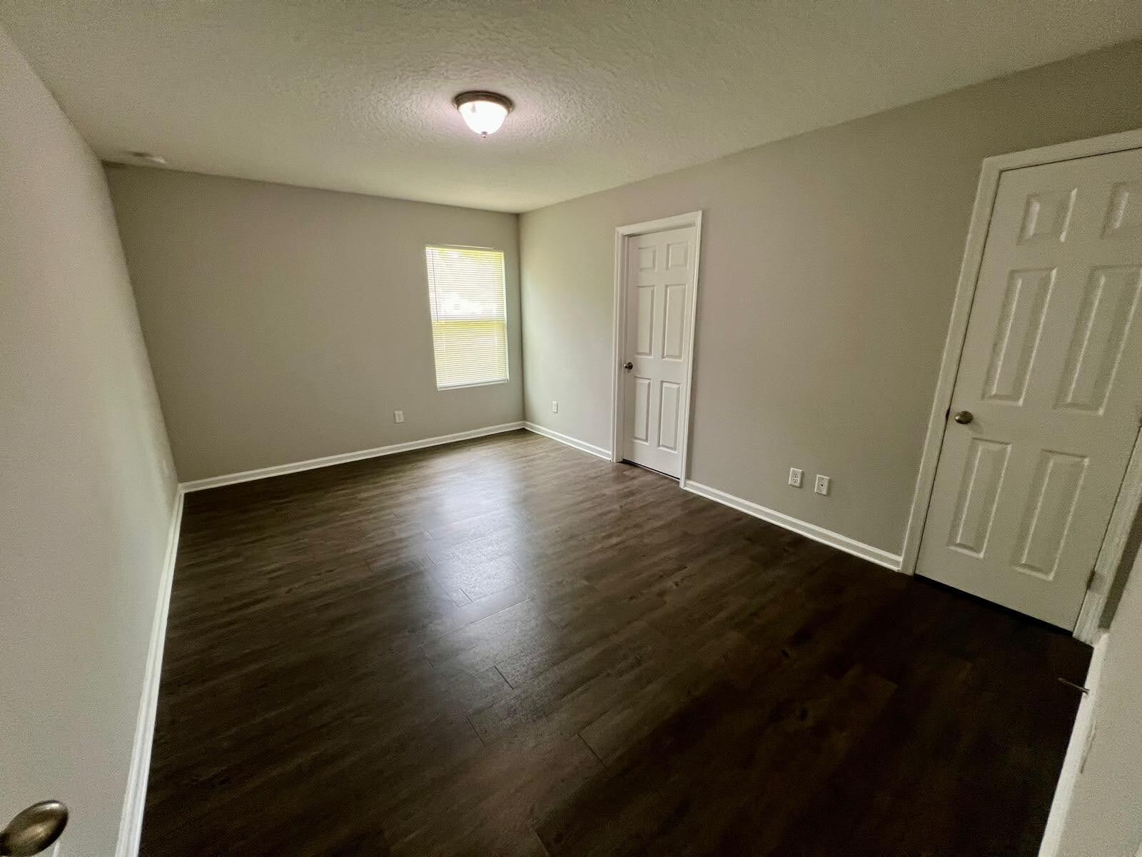 Masters Bedroom - 8514 Peach St