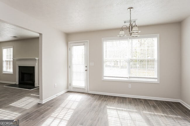 Building Photo - 210 Makenna Dr