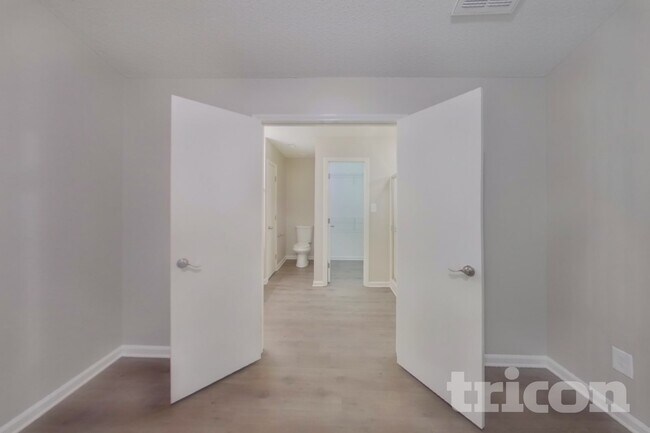 Building Photo - 10334 Creswell Ct