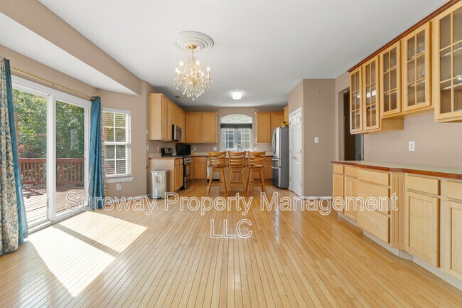Building Photo - 204 Spruce Trail