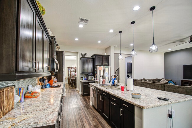 Building Photo - 3016 N Glenview