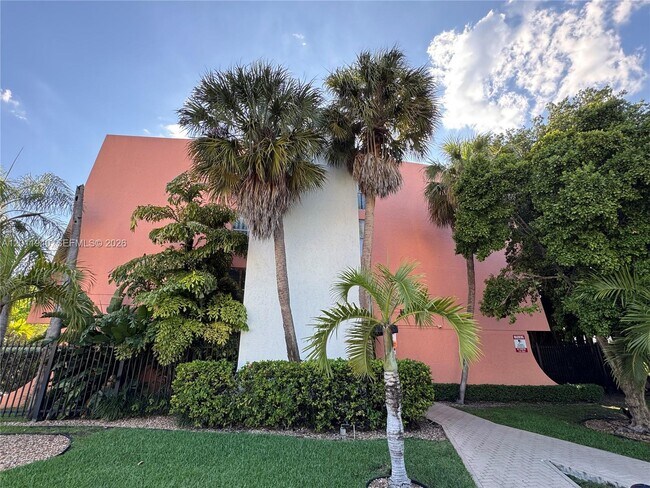 Building Photo - 2160 SW 16th Ave