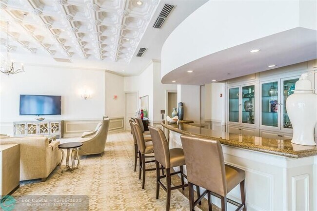 Building Photo - 2110 N Ocean Blvd