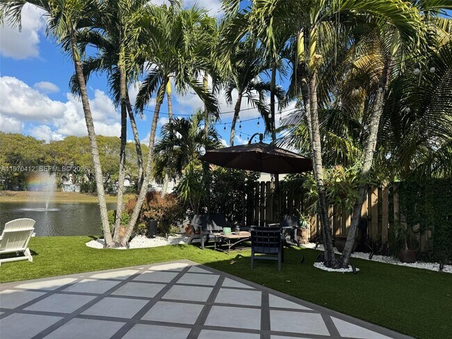 Building Photo - 10973 NW 53rd Ln