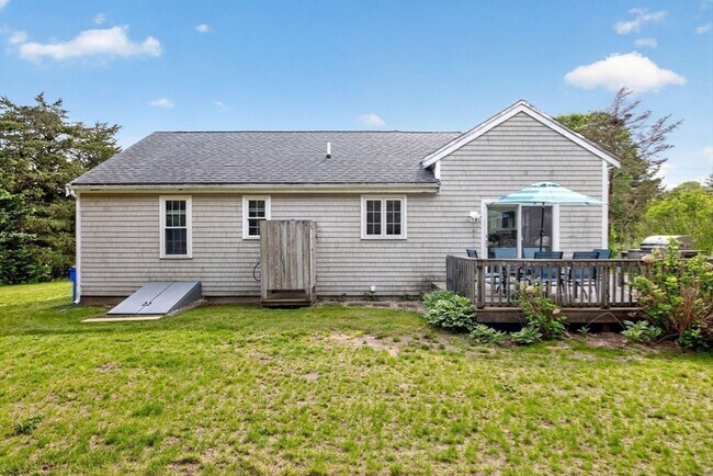 Building Photo - 27 Bellavista Dr