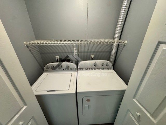 Building Photo - 120 Timber Ridge Dr