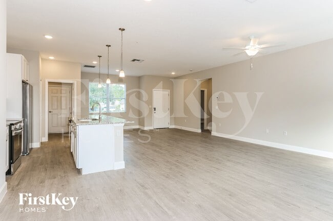 Building Photo - 874 Brookfield St SE