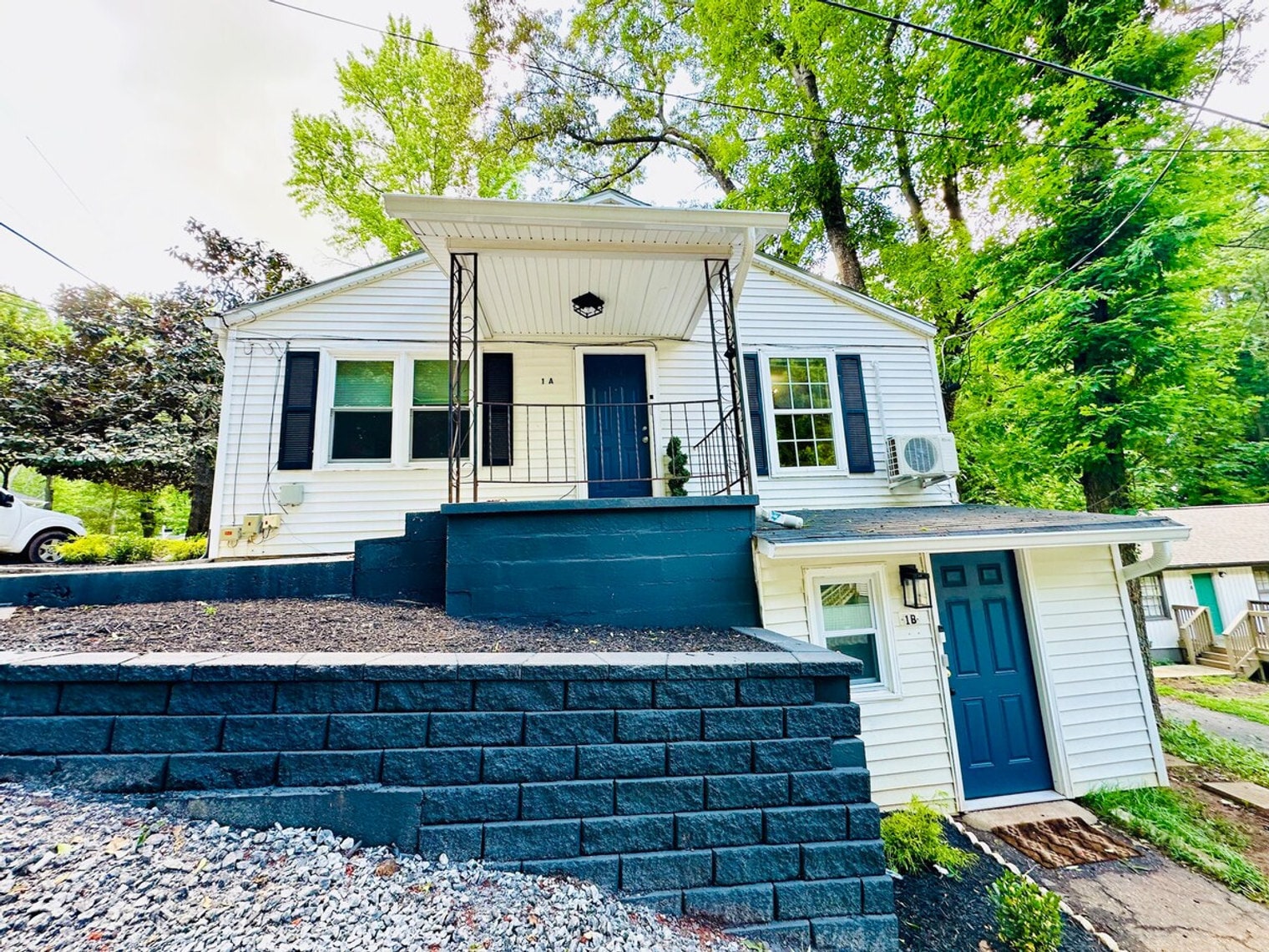 Building Photo - 1 Christopher St