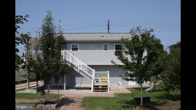 Building Photo - 14 Highland Rd