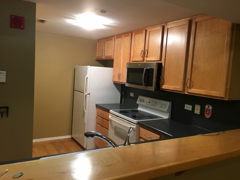 kitchen - 61 W 15th St