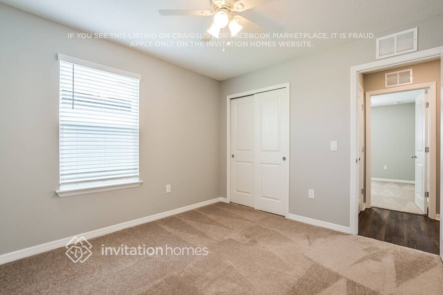 Building Photo - 205 Woodsage Pl