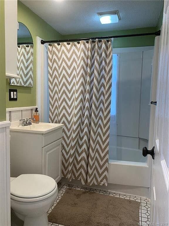 Building Photo - 54 Summit Ave