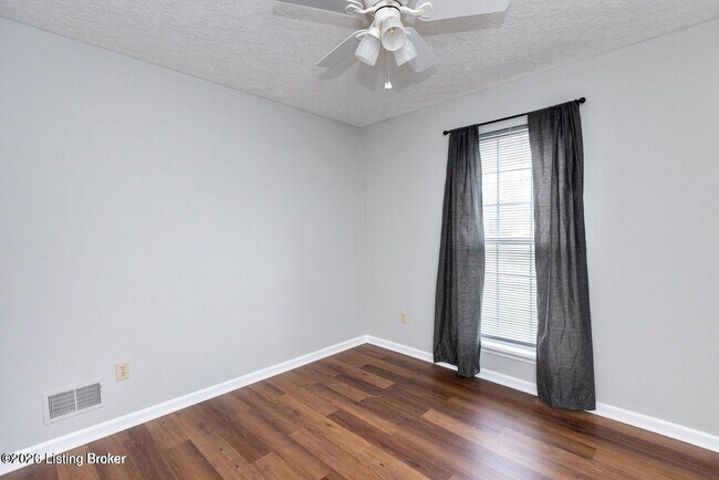 Building Photo - 9104 Fairridge Dr