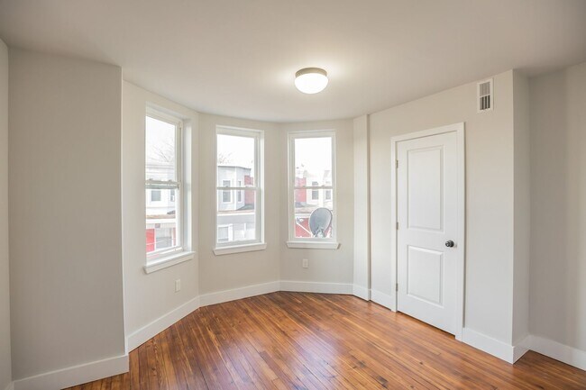 Building Photo - 1227 S Peach St