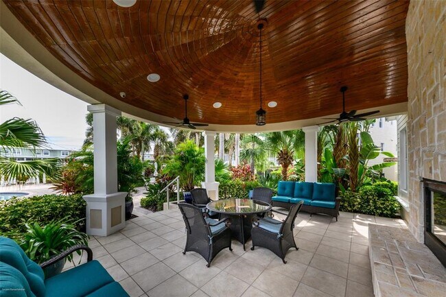 Building Photo - 10300 Tarpon Landings Terrace