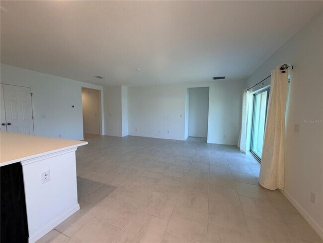 Building Photo - 4629 Bernard Blvd