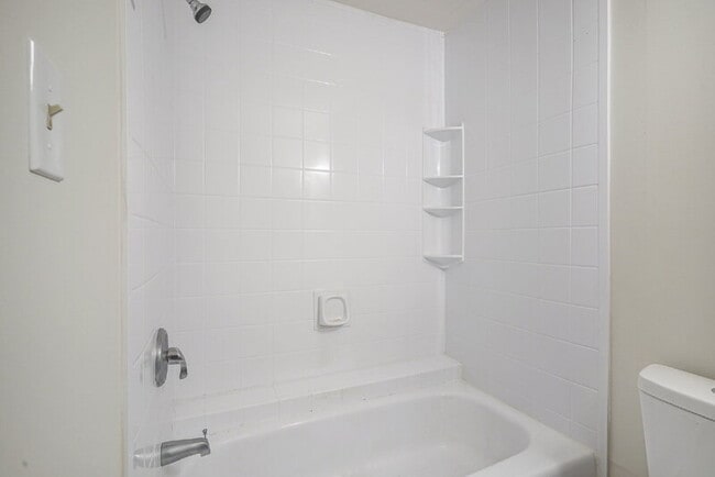 Building Photo - 4526 Concord Pl