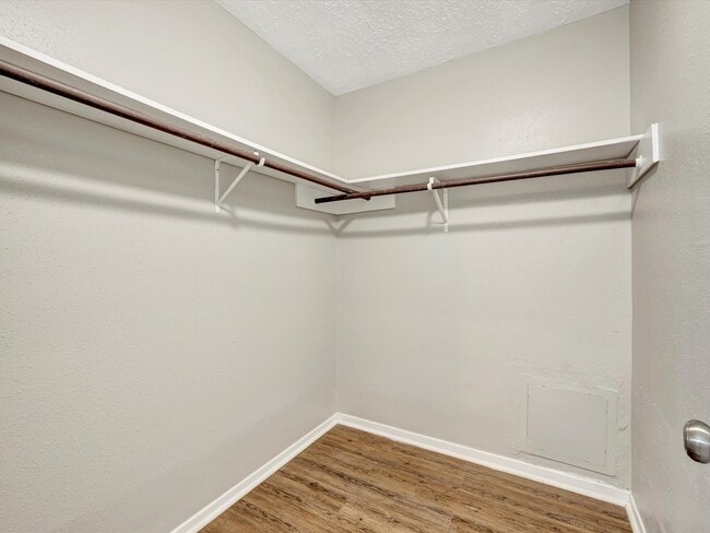 Building Photo - 2312 Meade Ct