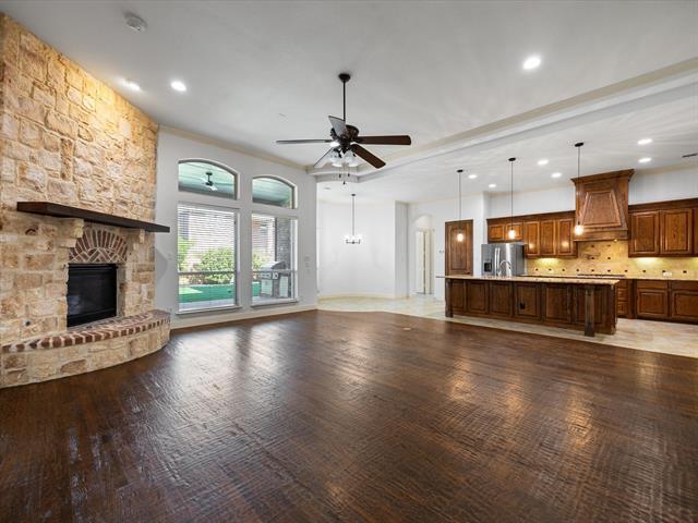 Building Photo - 2229 Alisa Ln