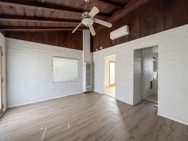 Building Photo - 73544 Cedar Dr