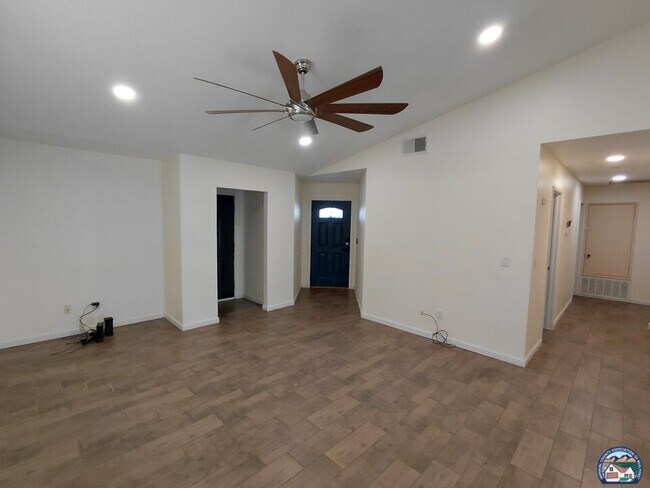 Building Photo - 314 Butterfield Trail