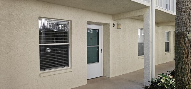 Primary Photo - 7294 Cloister Dr
