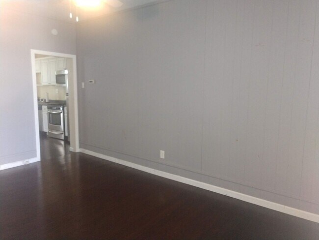 Building Photo - Beautiful Home for Rent With Some Utilitie...