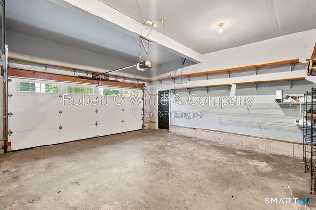 Building Photo - 155 Beardsley Rd